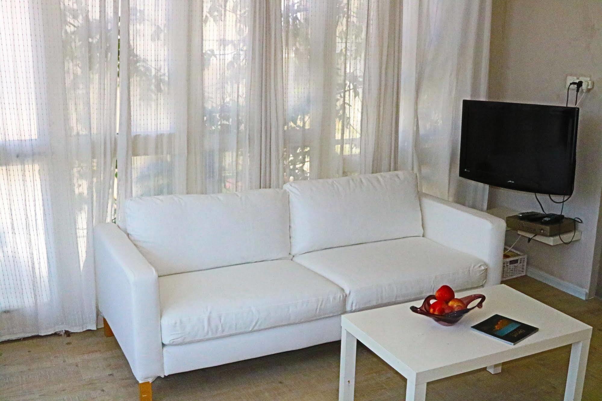 Neve Tzedek Original Style Apartments Tel Aviv Bagian luar foto