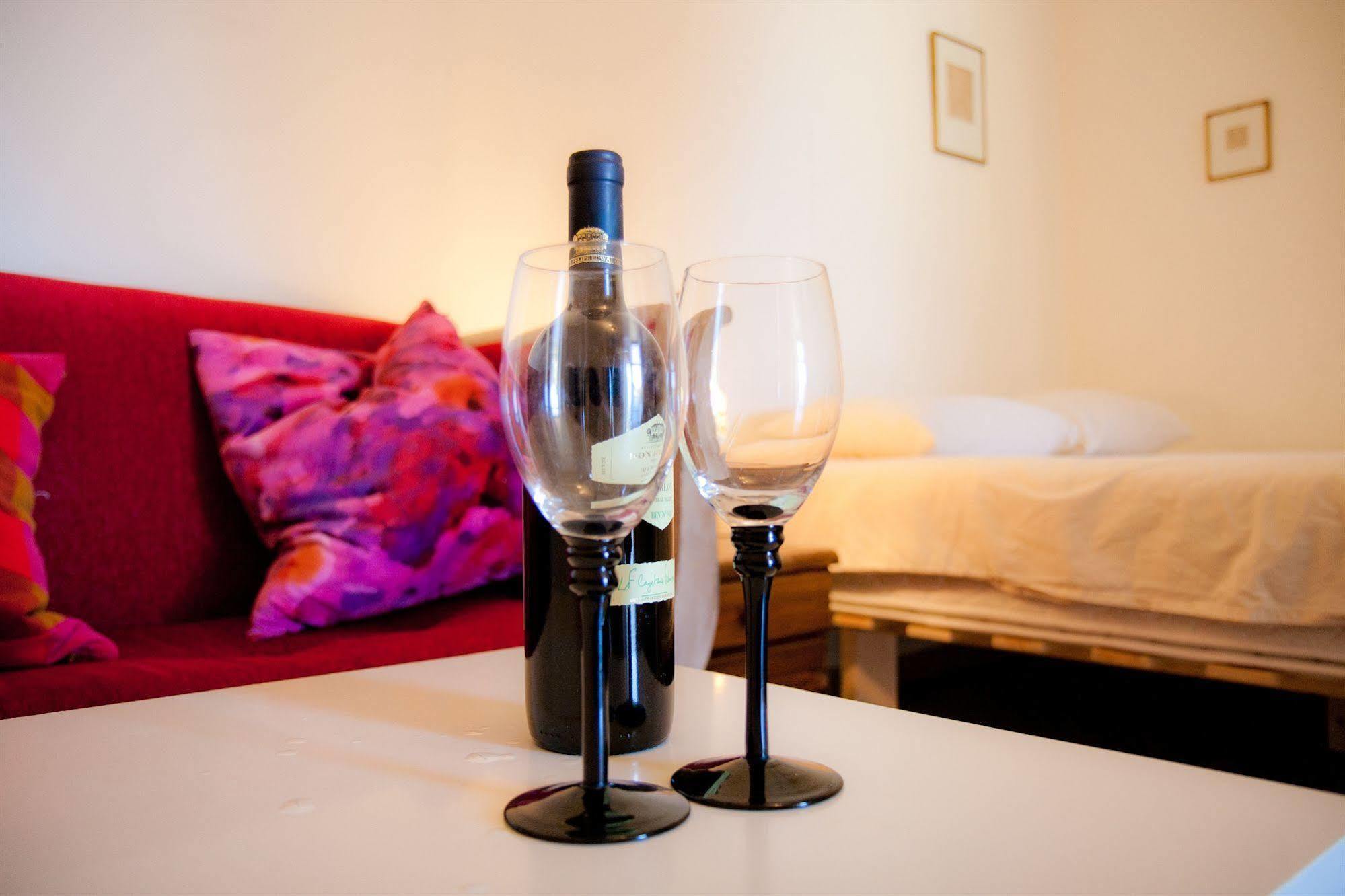 Neve Tzedek Original Style Apartments Tel Aviv Bagian luar foto
