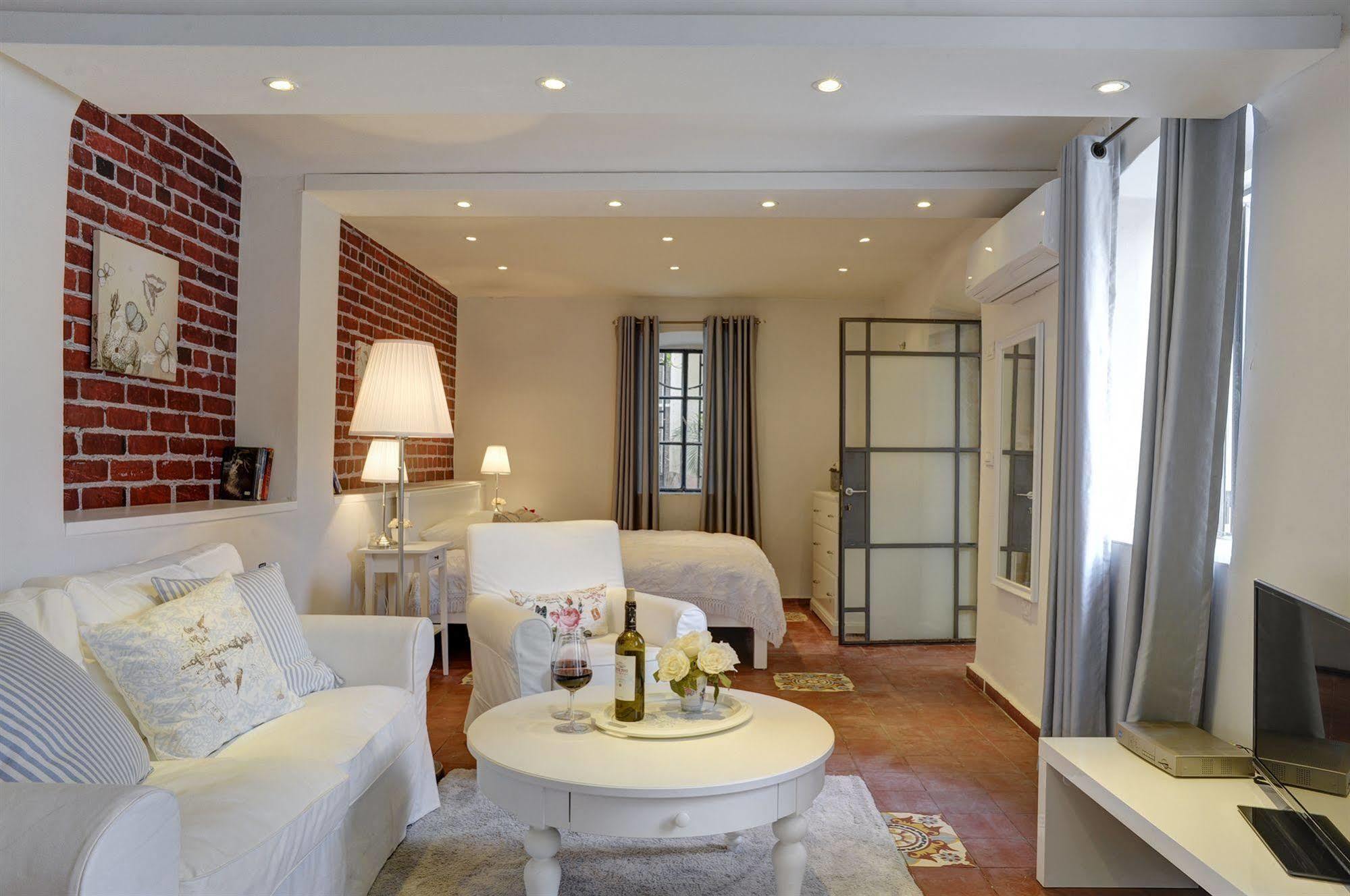 Neve Tzedek Original Style Apartments Tel Aviv Bagian luar foto